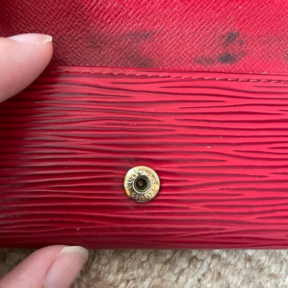 Louis Vuitton epi leather 4 key and card holder LV - Picture 10 of 14